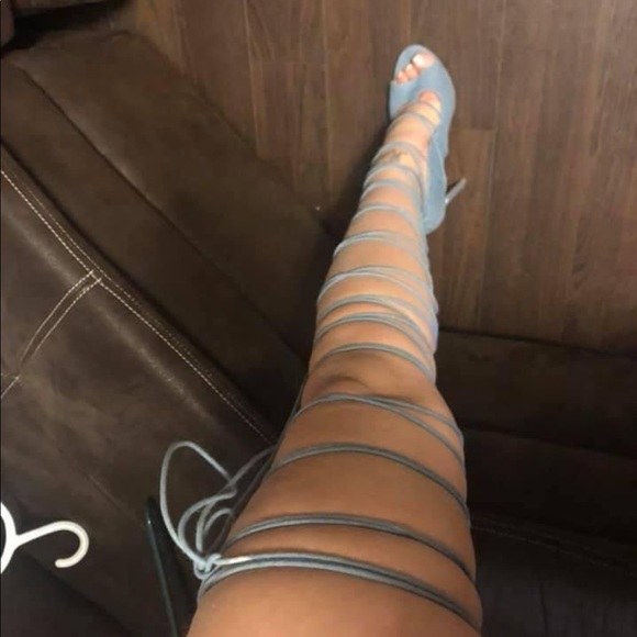 Heels - Picture 3 of 4